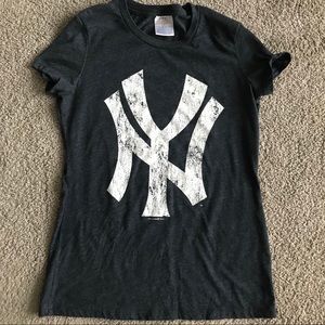 Women’s NY Yankees Tee